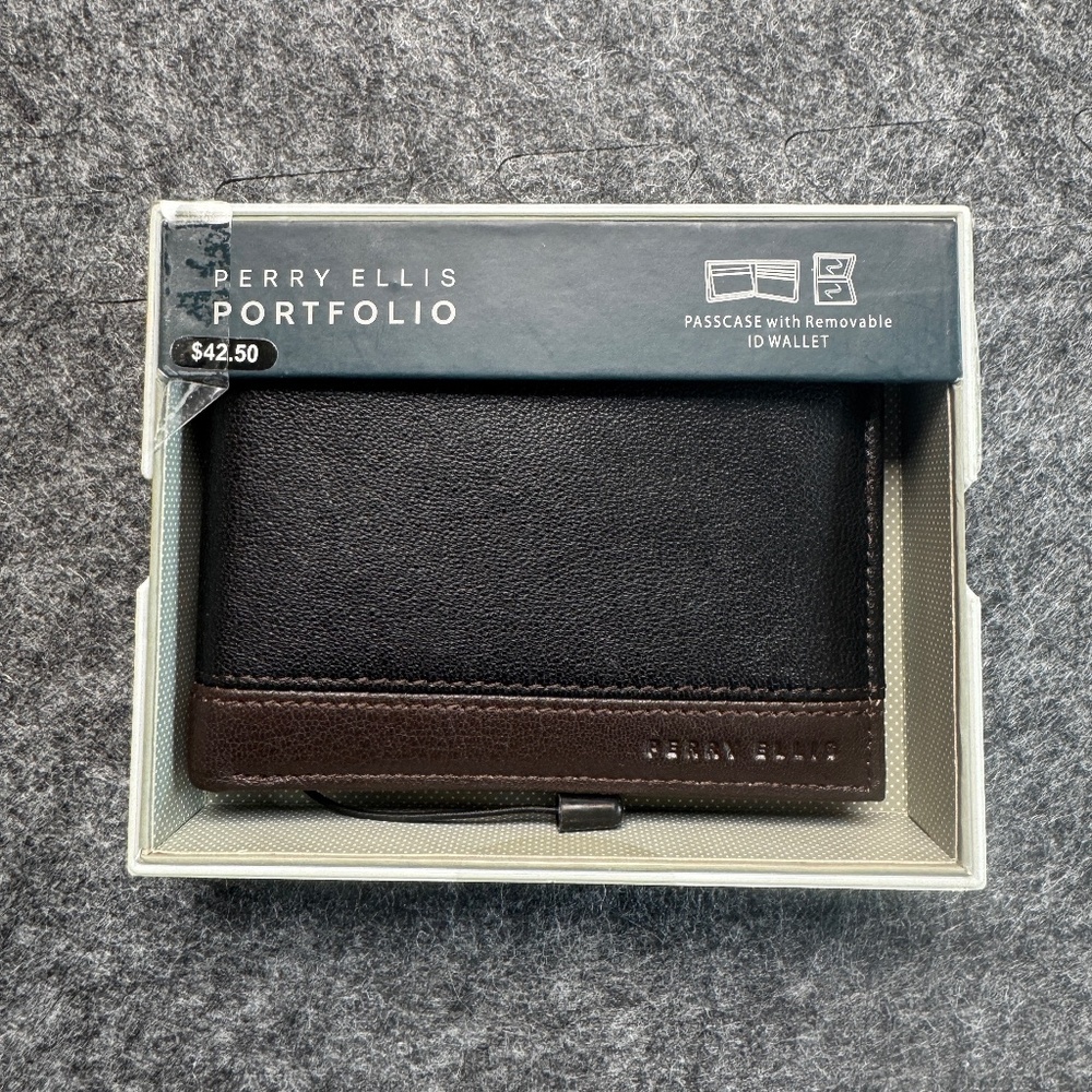 Perry Ellis Portfolio Bifold Passcase Leather Men's Wallet Removable ID Holder - Picture 1 of 11